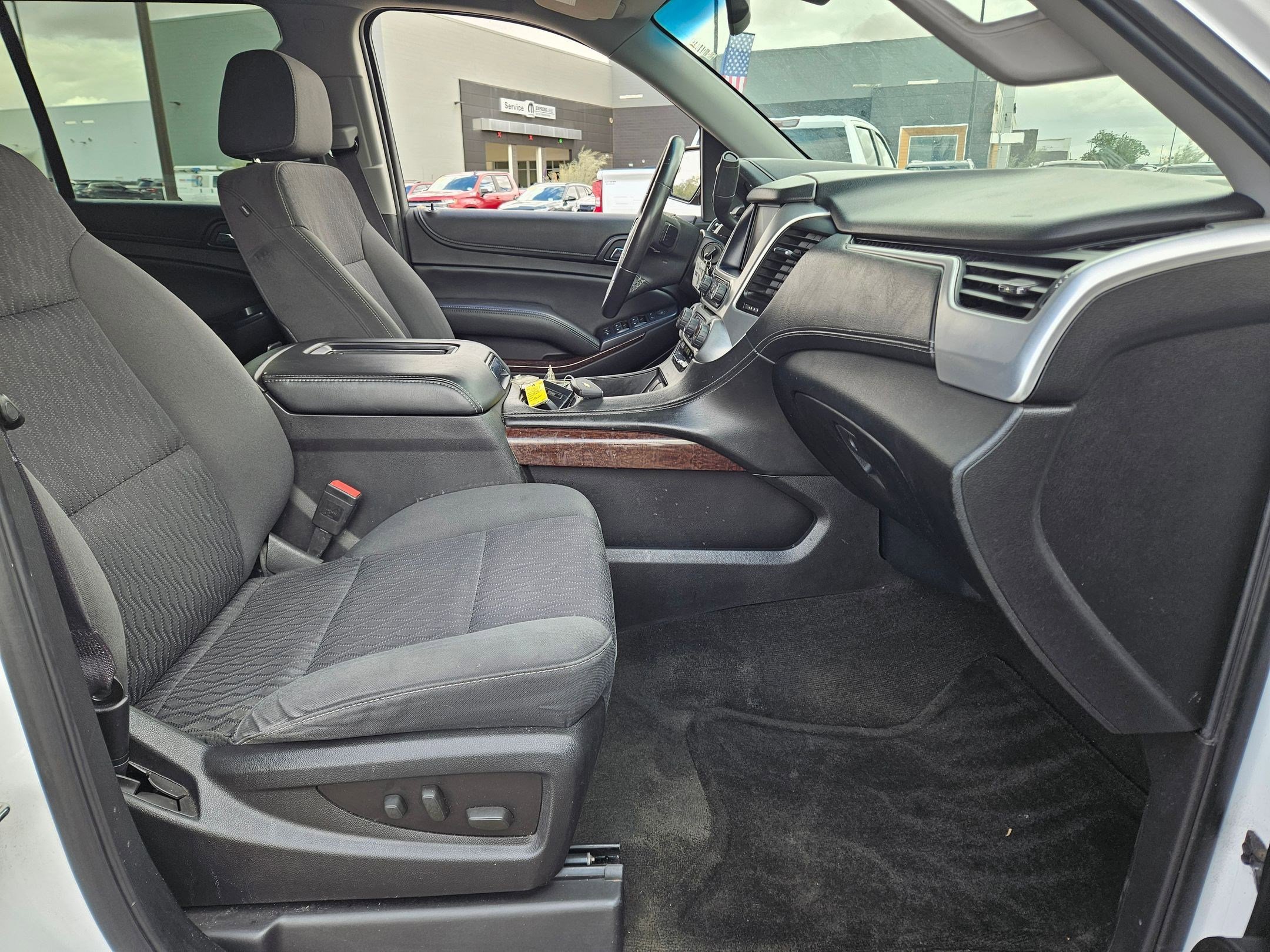 Used 2015 GMC Yukon SLE w/ Convenience Package RWD image 25