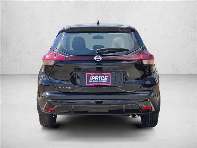 Used 2023 Nissan Kicks S FWD image 7