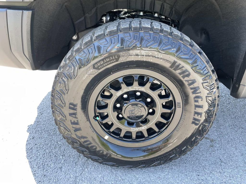 New 2026 GMC Sierra 2500 AT4X w/ AT4X AEV Edition image 10