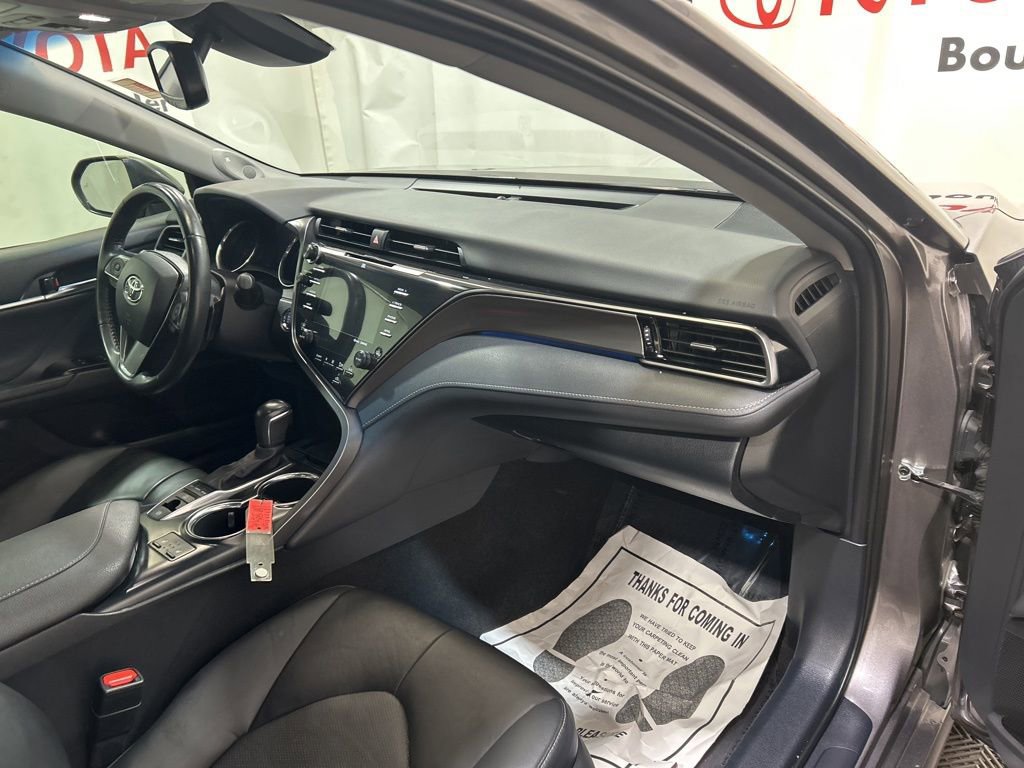Used 2020 Toyota Camry XSE w/ Navigation Package image 12