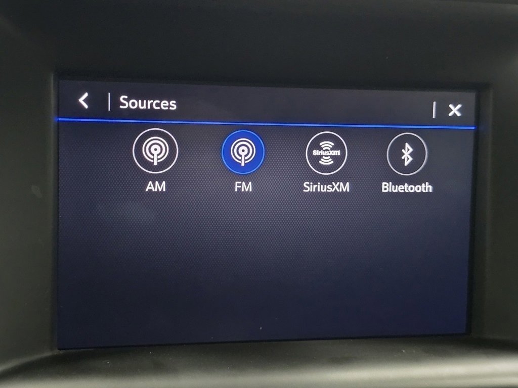 Used 2023 GMC Terrain SLE image 4