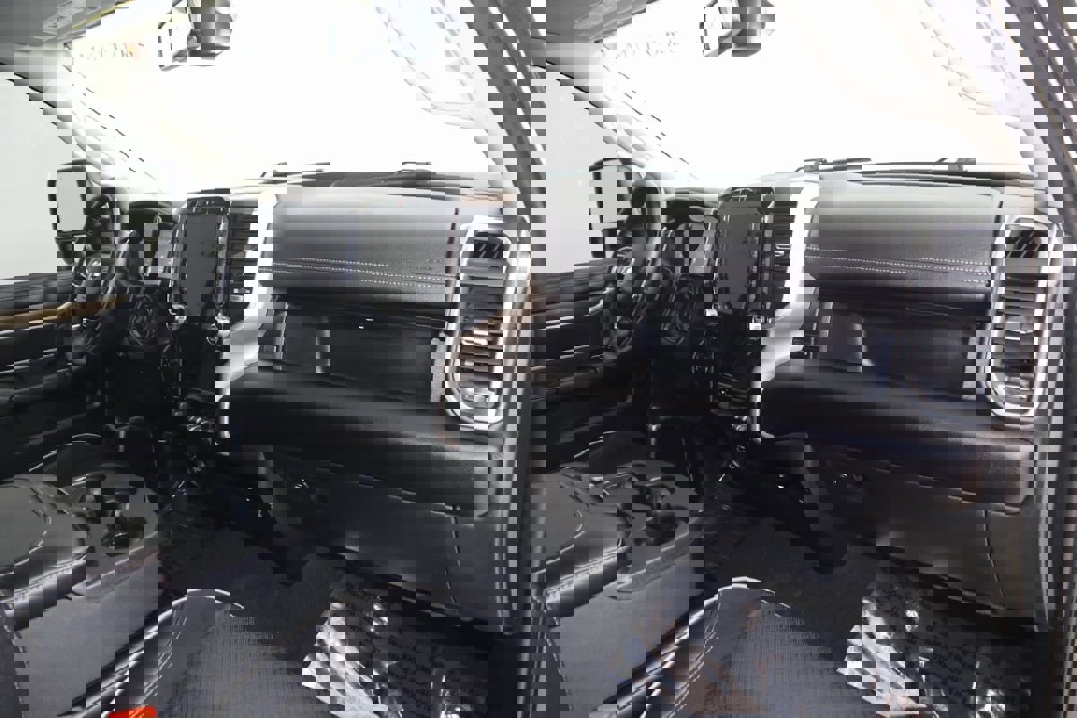 Used 2024 RAM 2500 Laramie image 41