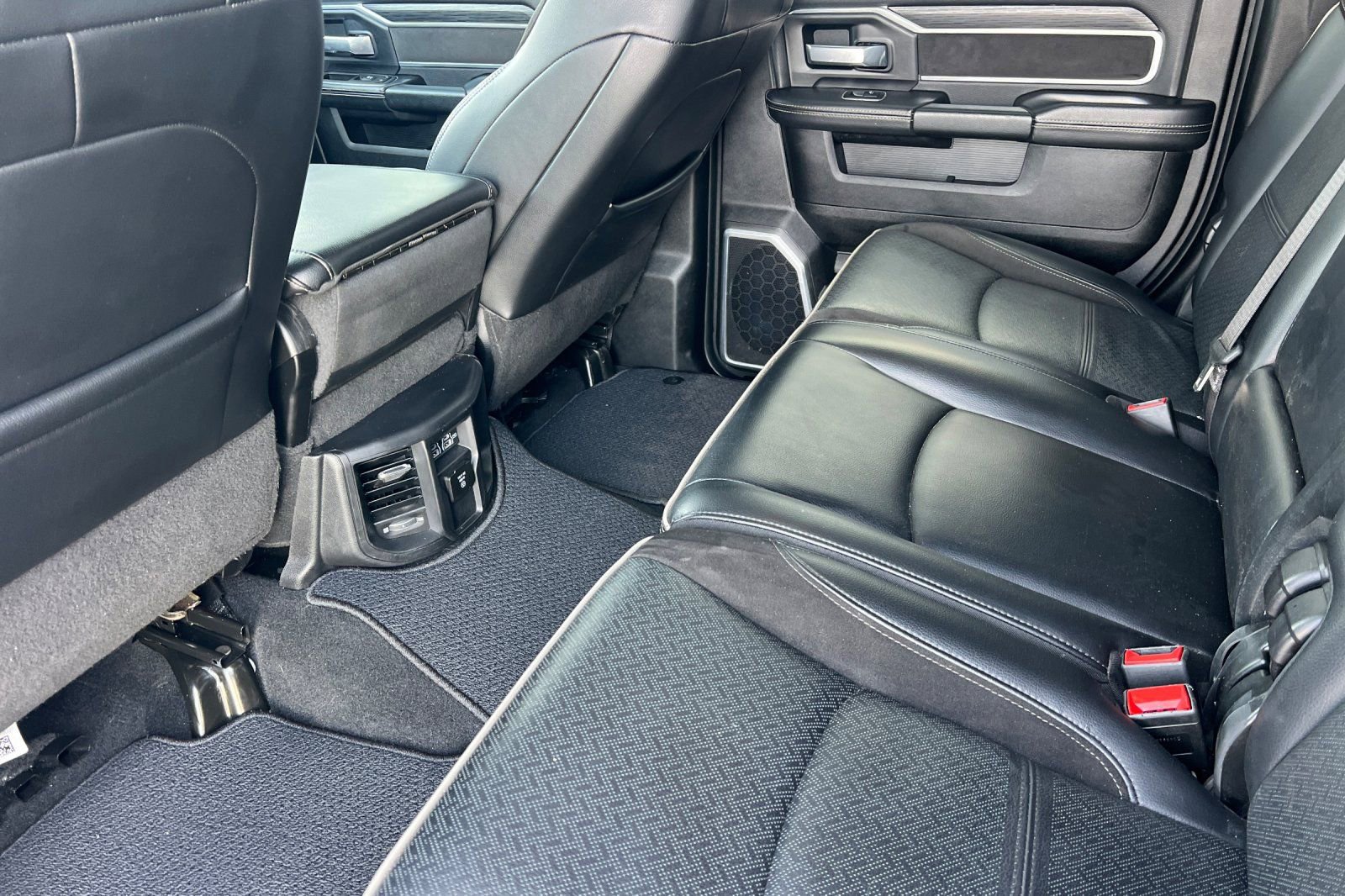 Used 2023 RAM 3500 Laramie w/ Night Edition image 12