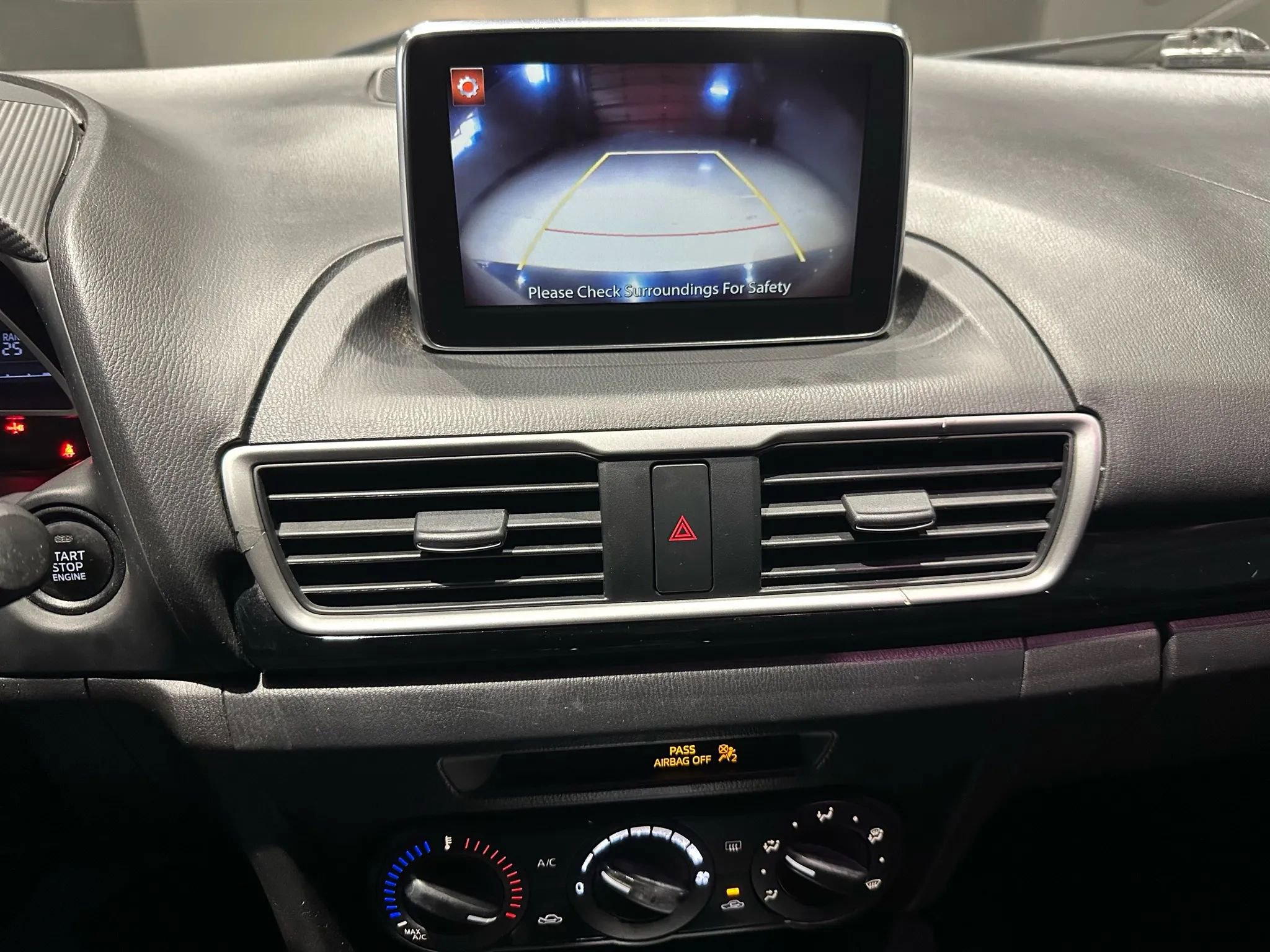 Used 2016 MAZDA MAZDA3 i Sport image 35