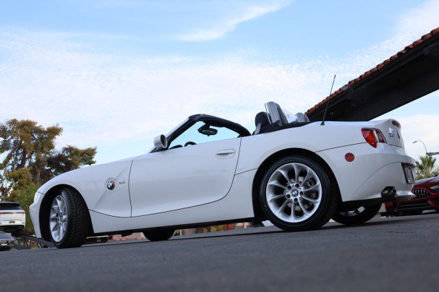 Used 2004 BMW Z4 2.5i RWD image 18