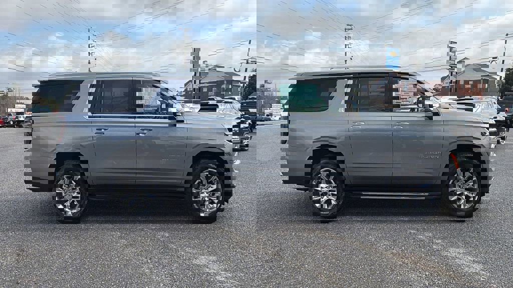 New 2026 Chevrolet Suburban Premier w/ Sun And Tow Package image 4