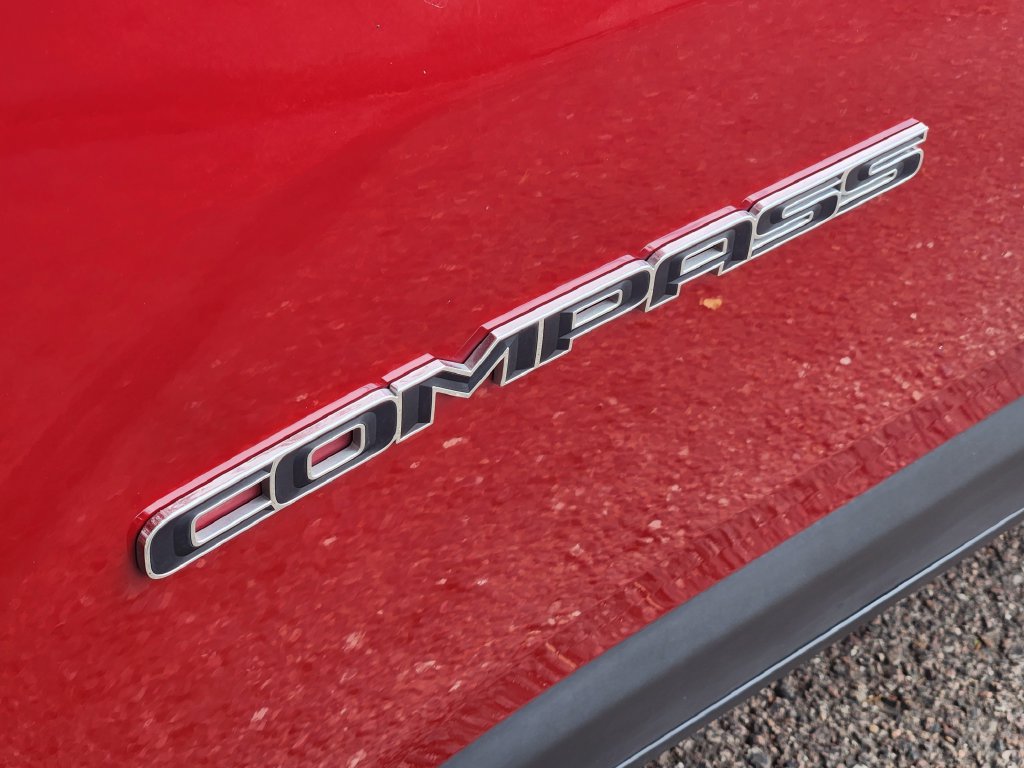 Used 2025 Jeep Compass Limited AWD/4WD image 31