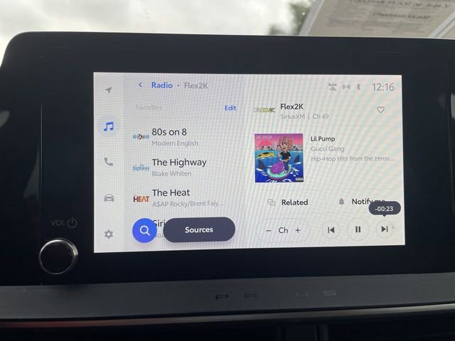 Used 2023 Toyota Prius XLE image 13