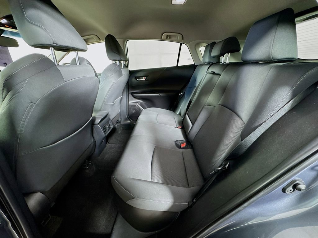 Used 2022 Toyota Venza LE image 27