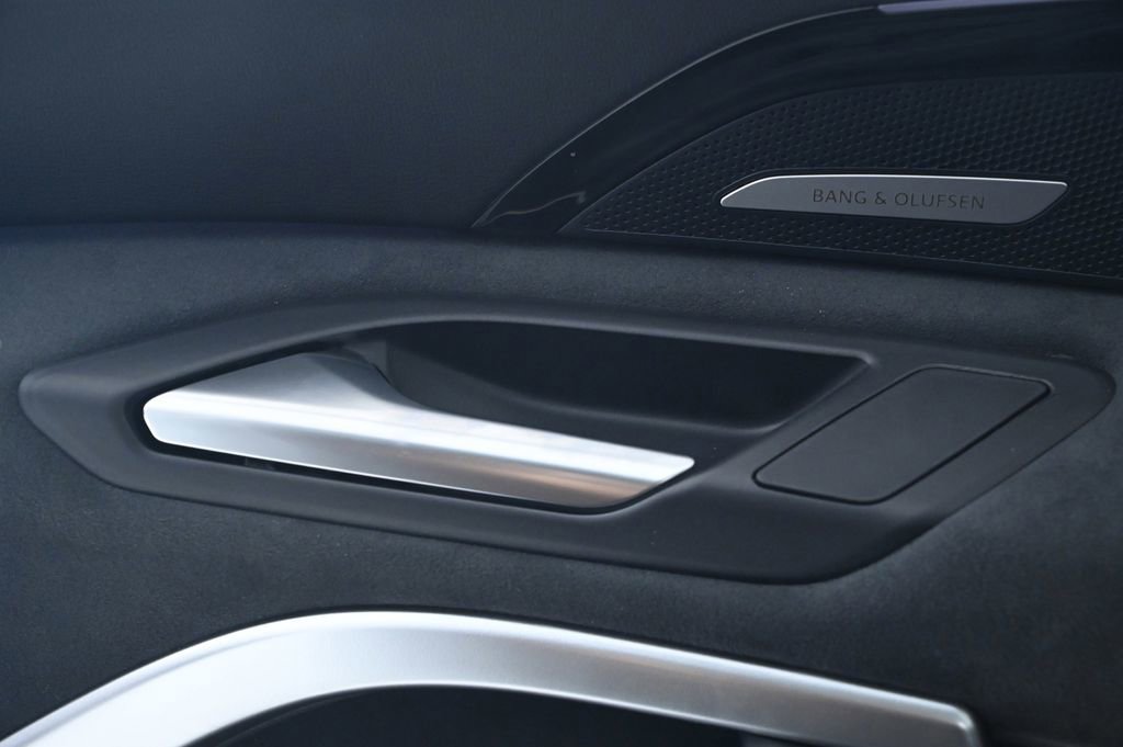 New 2025 Audi SQ5 Premium Plus image 22