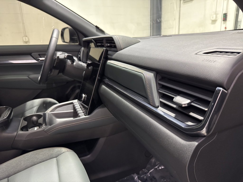 Used 2026 GMC Terrain AT4 w/ Convenience Package III image 42