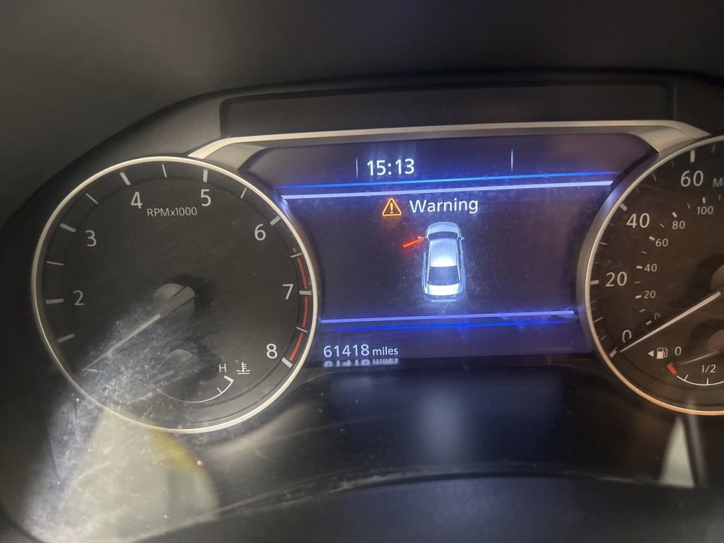 Used 2023 Nissan Altima 2.5 SV image 5