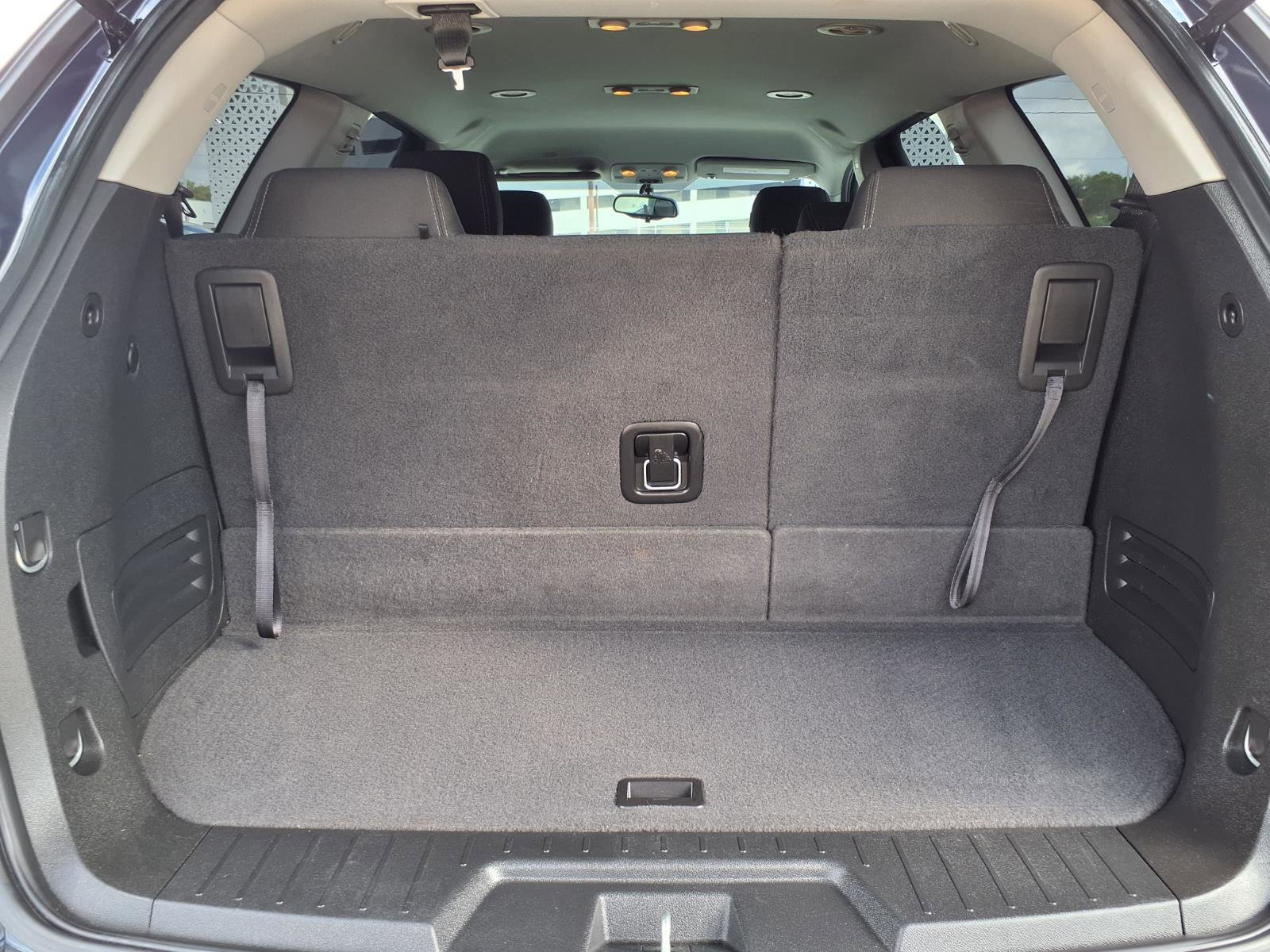 Used 2017 Chevrolet Traverse LT w/ Style and Technology Package image 20