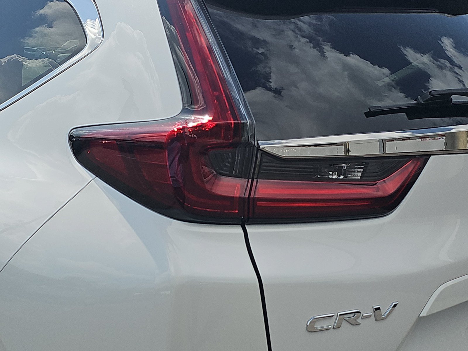 Used 2022 Honda CR-V Touring image 32