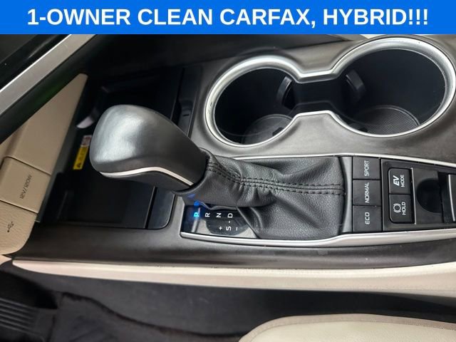 Used 2023 Toyota Camry XLE image 18