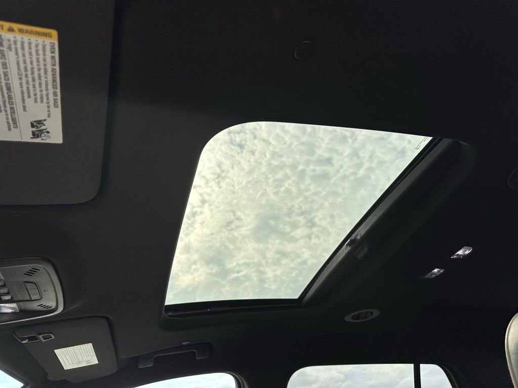 Used 2022 Chevrolet Traverse Premier w/ LPO, Floor Liner Package image 24