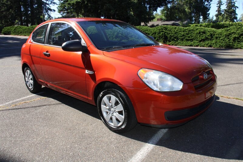 Used 2008 Hyundai Accent GS FWD image 2