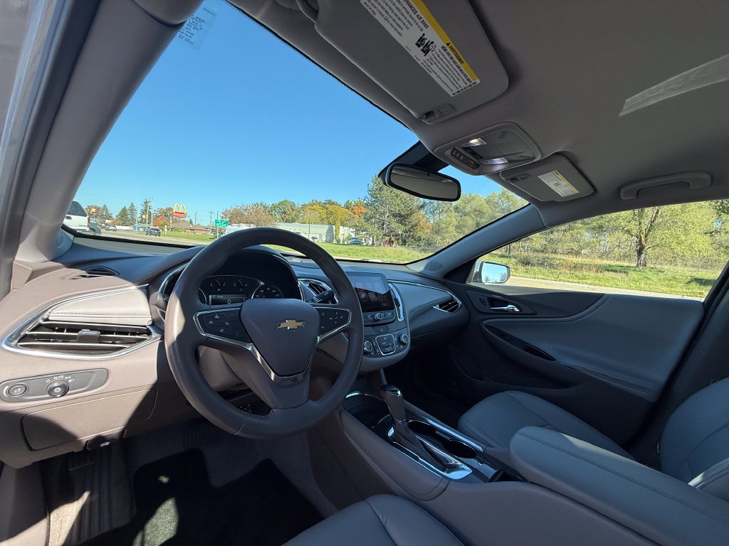 Certified 2017 Chevrolet Malibu LT w/ Leather Package FWD image 18