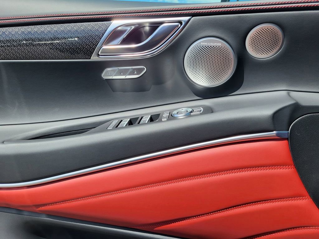 New 2026 Genesis GV80 3.5T e-SC image 8