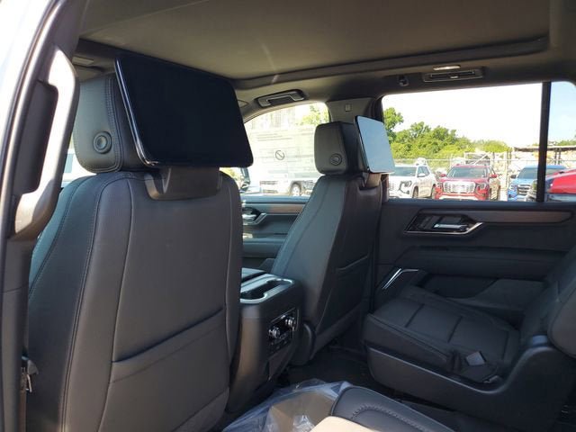 New 2026 GMC Yukon Denali w/ Denali Reserve Package AWD/4WD image 10
