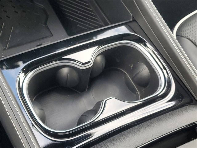 New 2026 Chrysler Pacifica Limited w/ Trailer Tow Group image 30