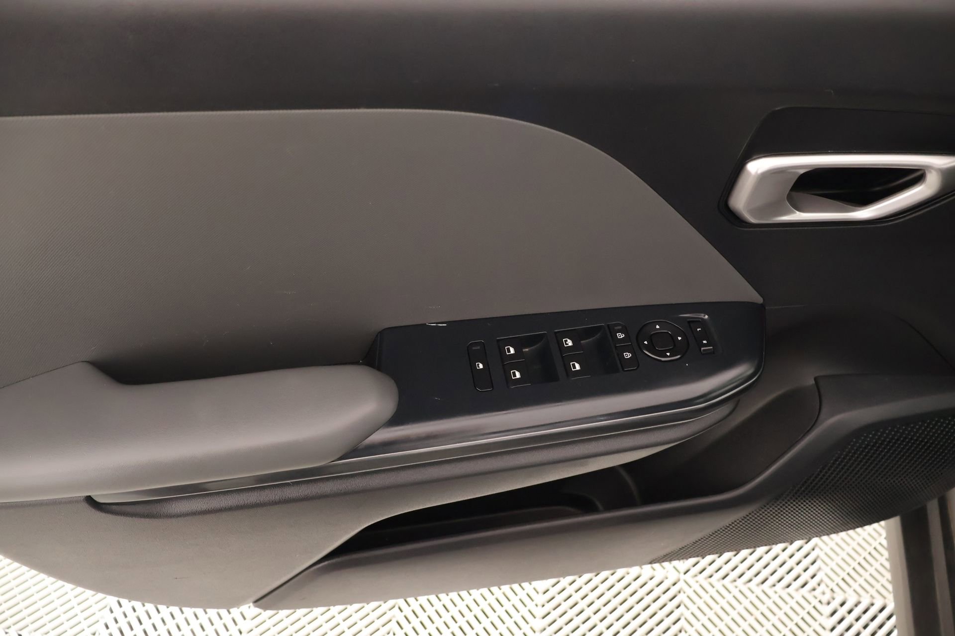 Used 2025 Kia K4 FWD image 14