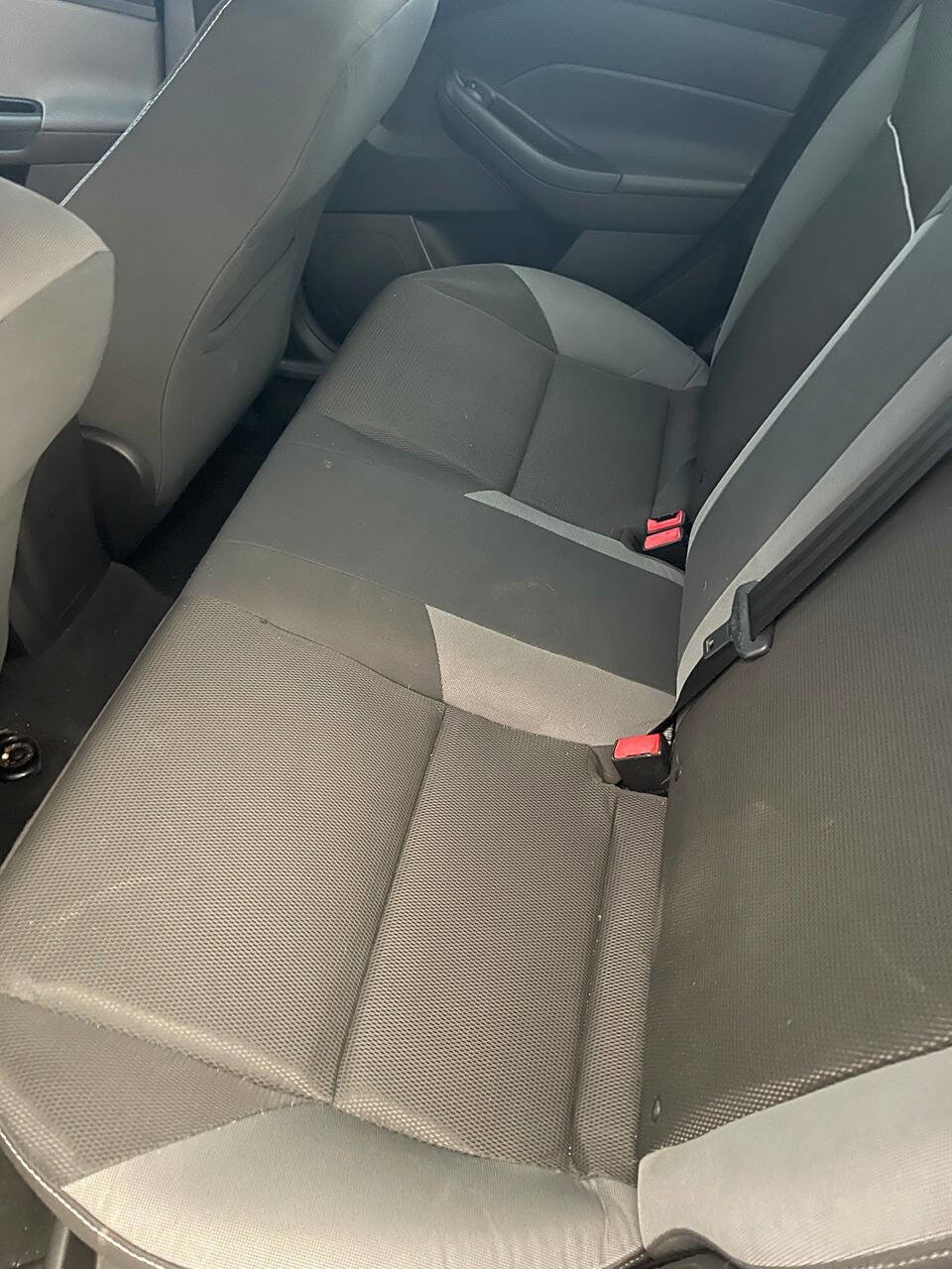 Used 2012 Ford Focus SE image 10