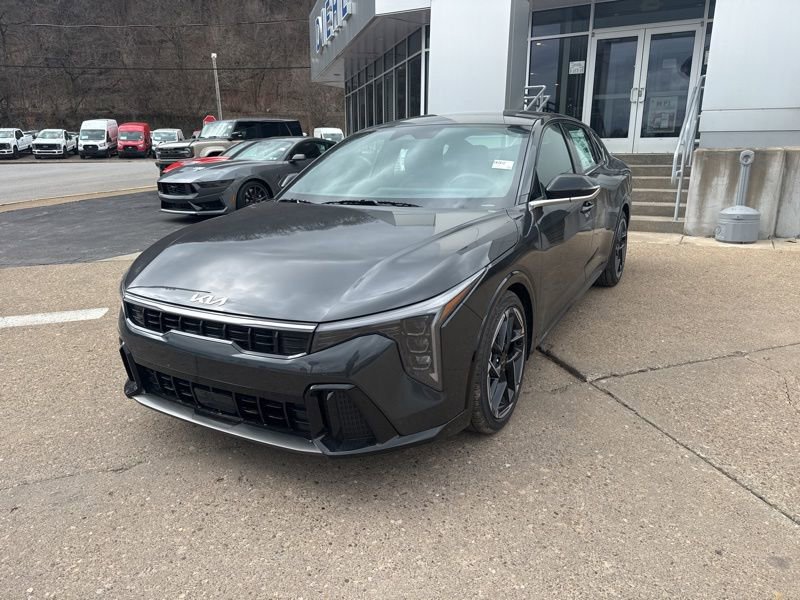 New 2026 Kia K4 GT-Line w/ GT-Line Sunroof Package image 3