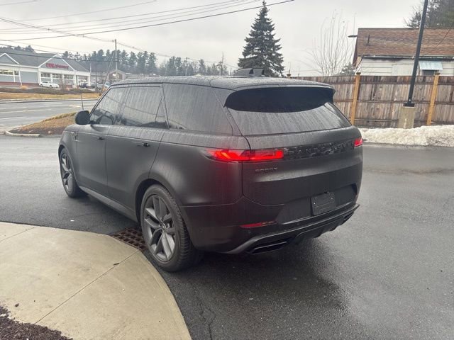 Used 2025 Land Rover Range Rover Sport Dynamic SE image 5