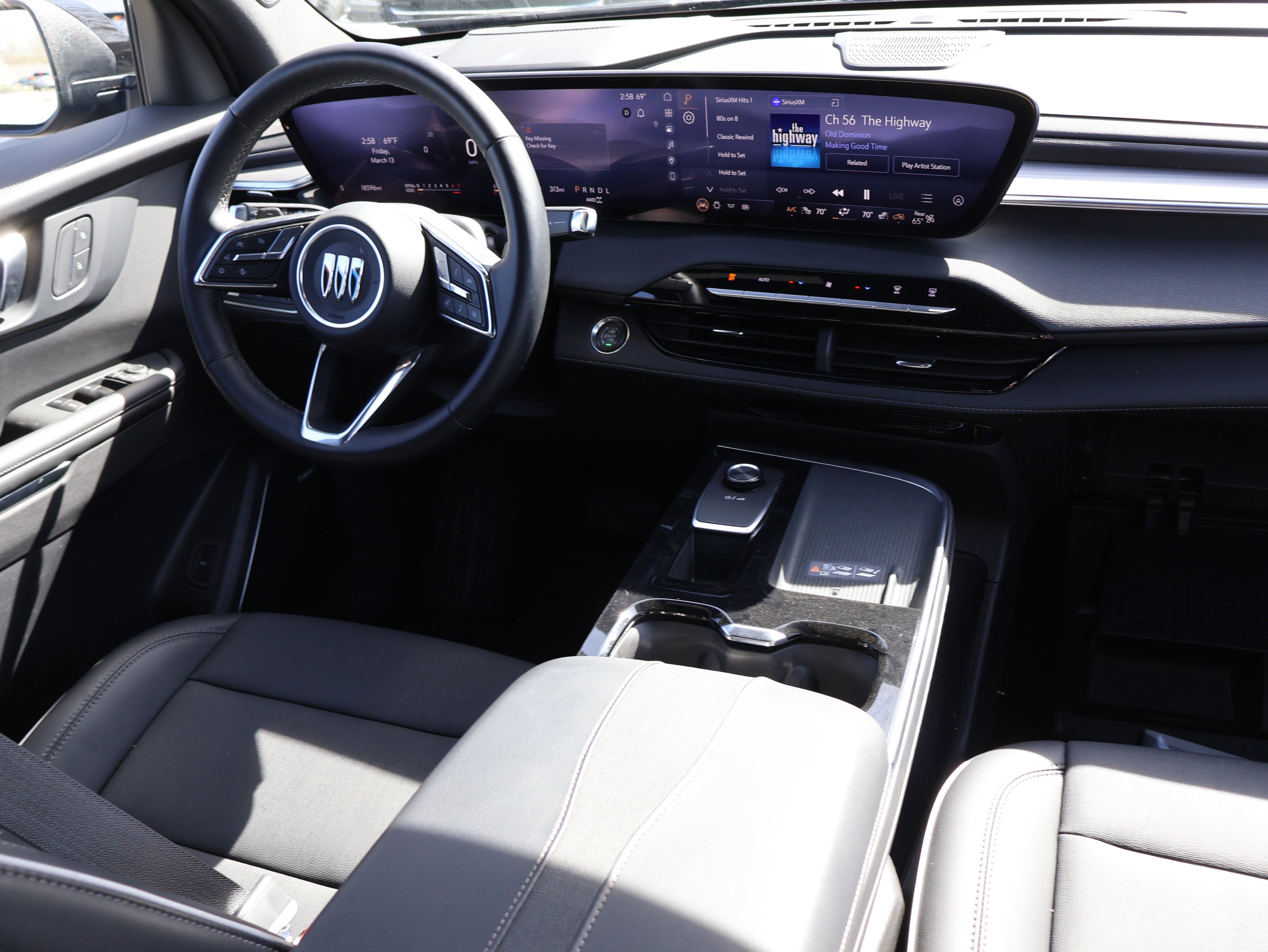 Used 2025 Buick Enclave Preferred image 15