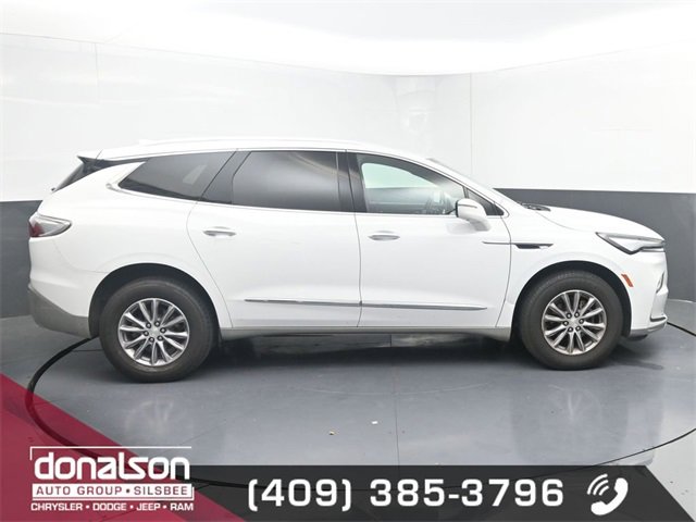 Used 2022 Buick Enclave Premium image 2