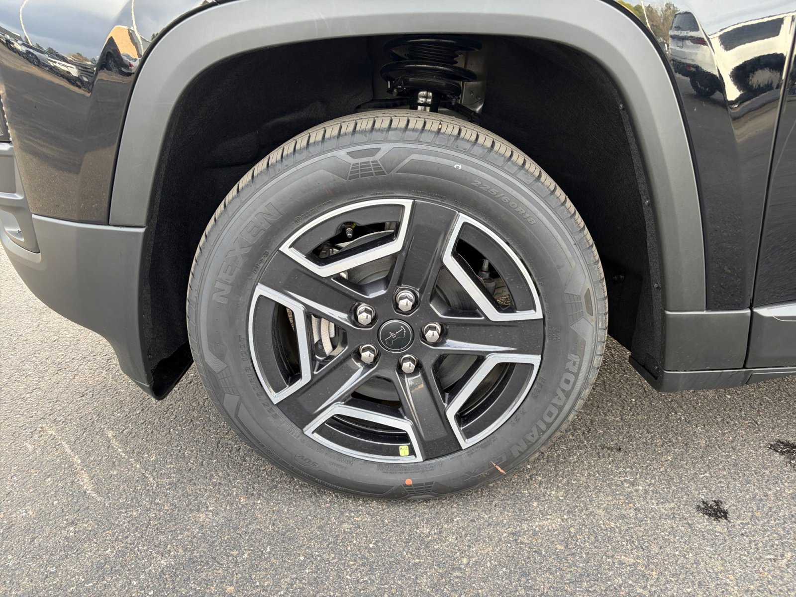 New 2026 Jeep Cherokee Laredo AWD/4WD image 13