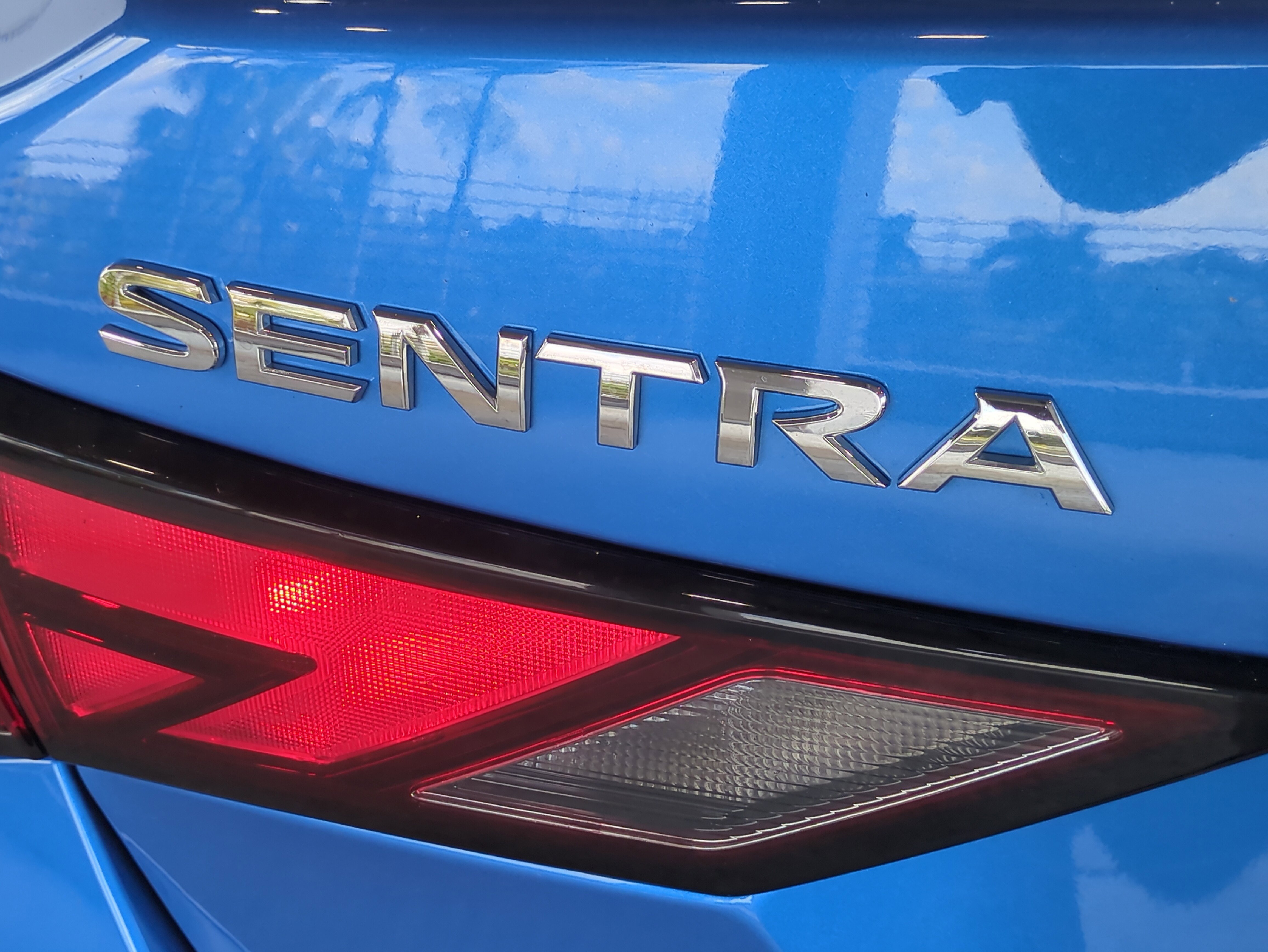 Used 2024 Nissan Sentra SV image 13