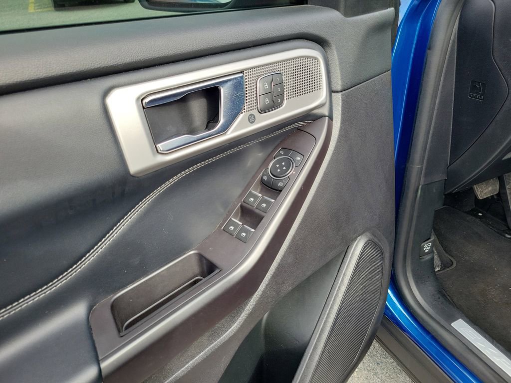 Used 2020 Ford Explorer Limited w/ Class III Trailer Tow Package image 13