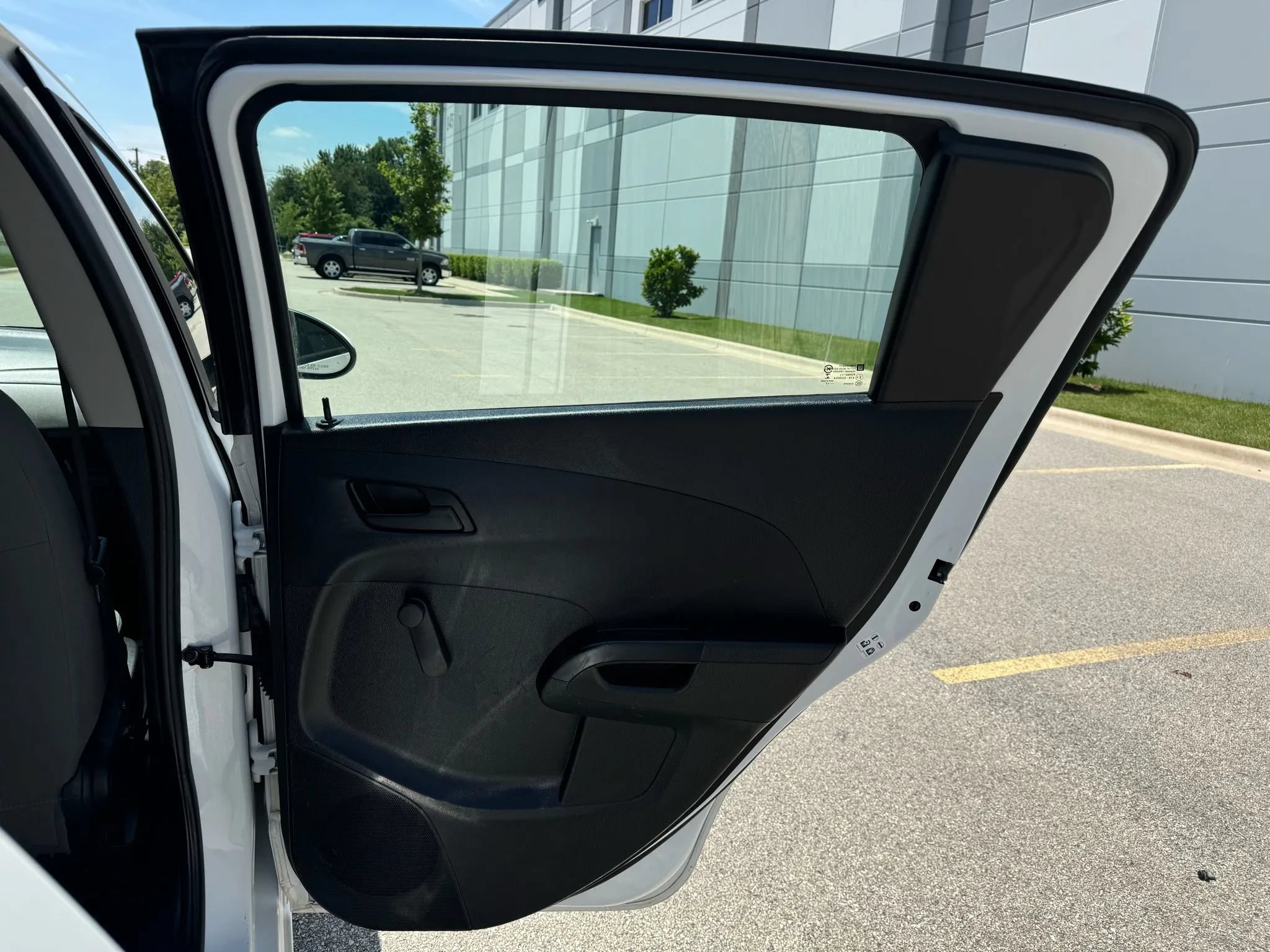 Used 2017 Chevrolet Sonic LT FWD image 20