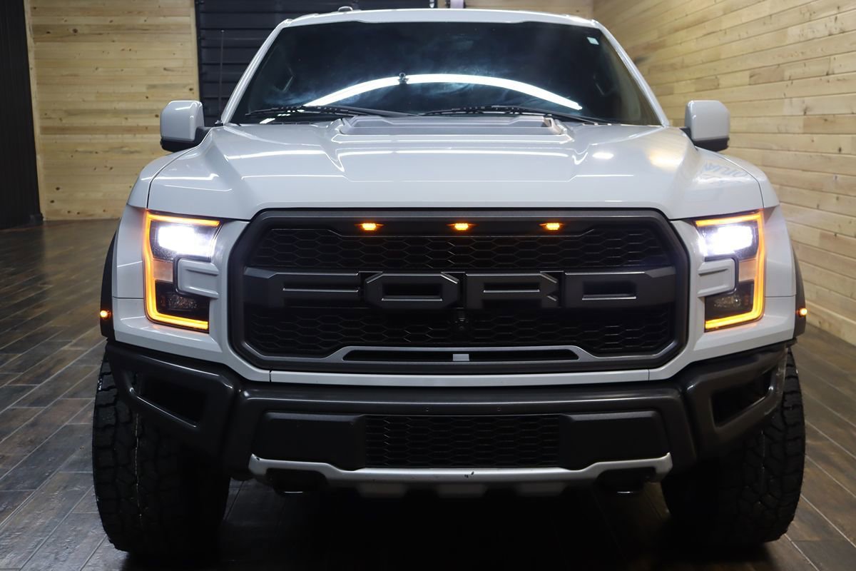 Used 2017 Ford F150 Raptor w/ Equipment Group 802A Luxury AWD/4WD image 6