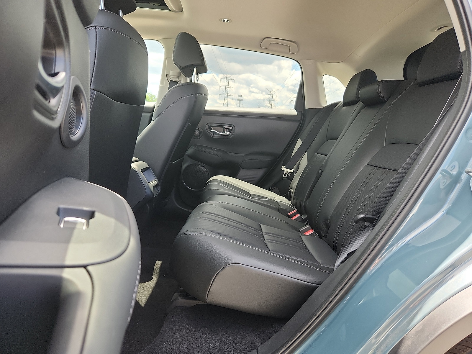 New 2026 Honda HR-V EX-L image 6