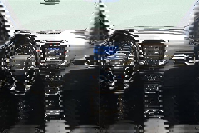 Used 2022 GMC Terrain SLT image 5