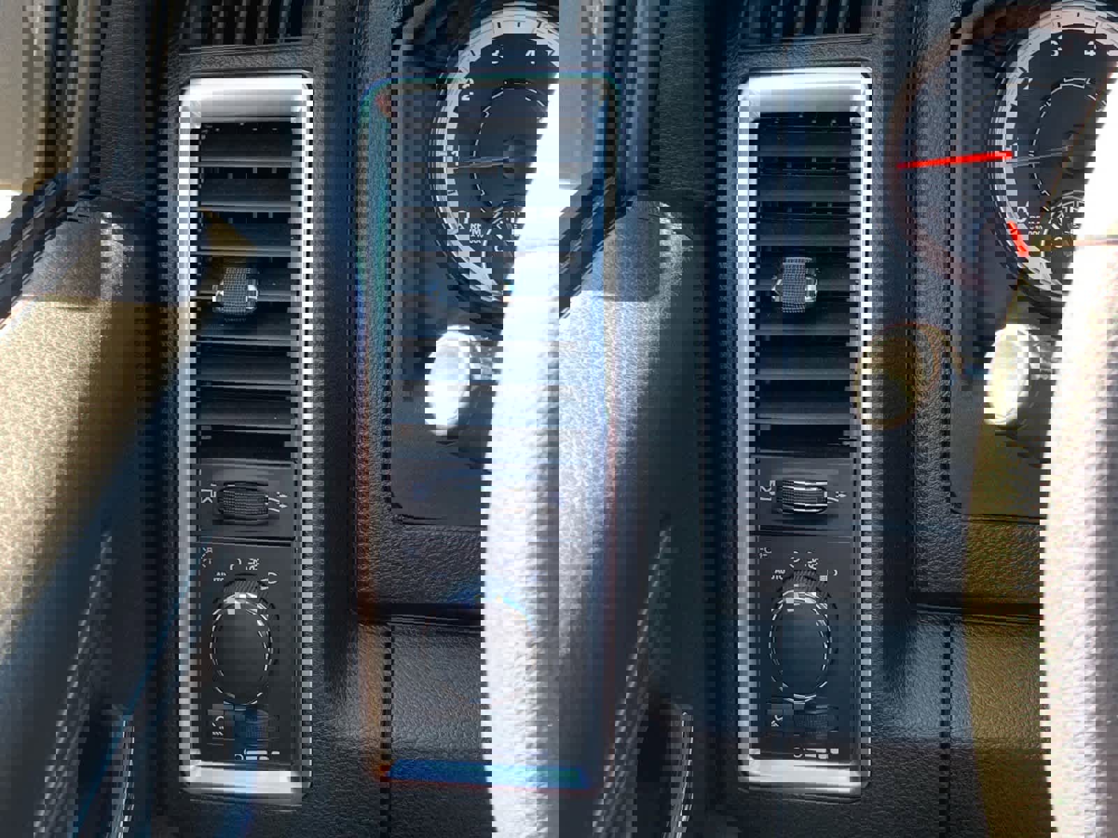 Used 2024 RAM 1500 Classic Warlock image 22