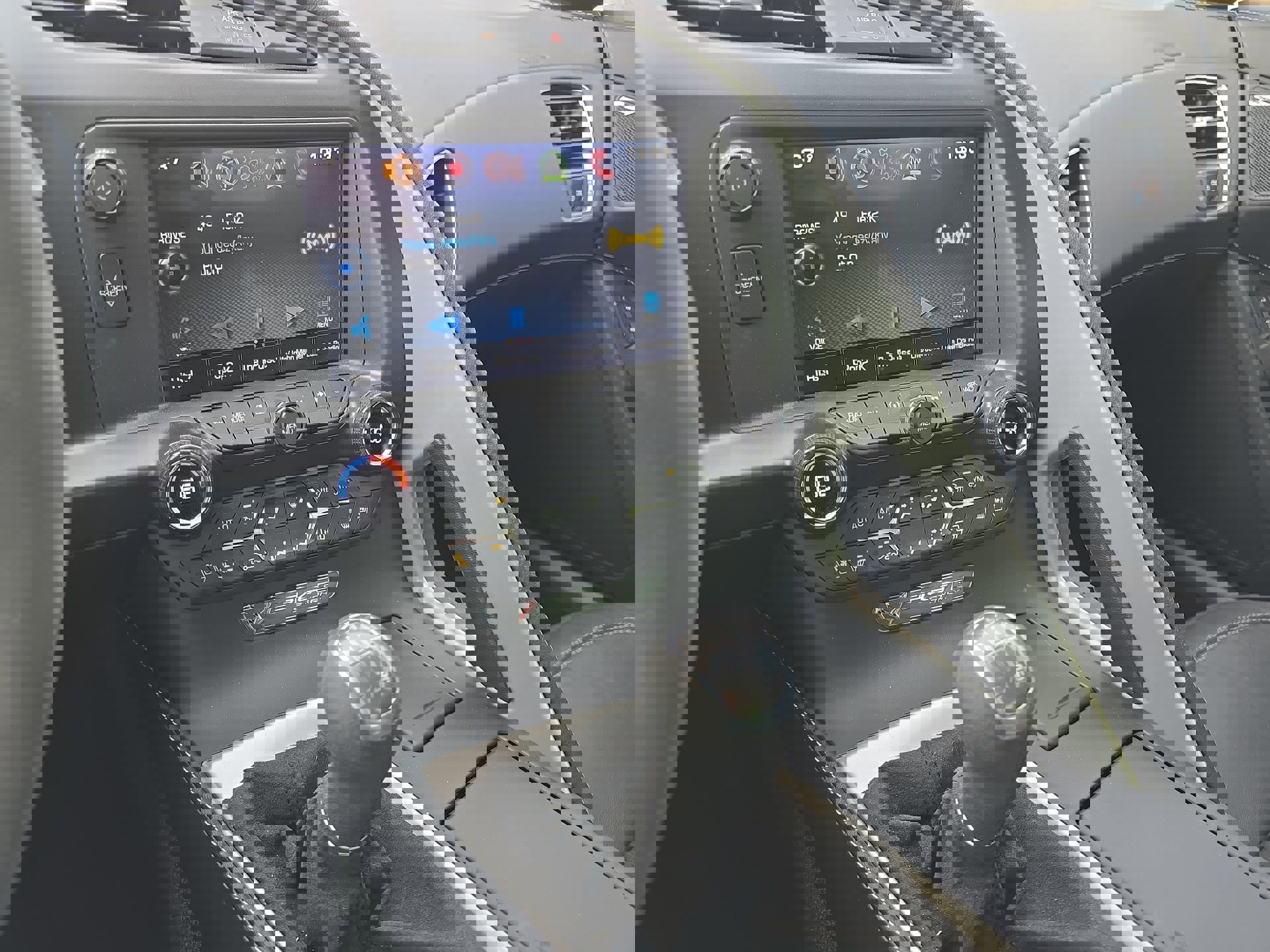 Used 2015 Chevrolet Corvette Stingray Z51 w/ 2LT Preferred Equipment Group image 16