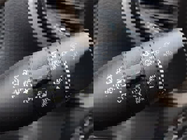 Used 2018 Jeep Cherokee Limited w/ Trailer Tow Group image 26