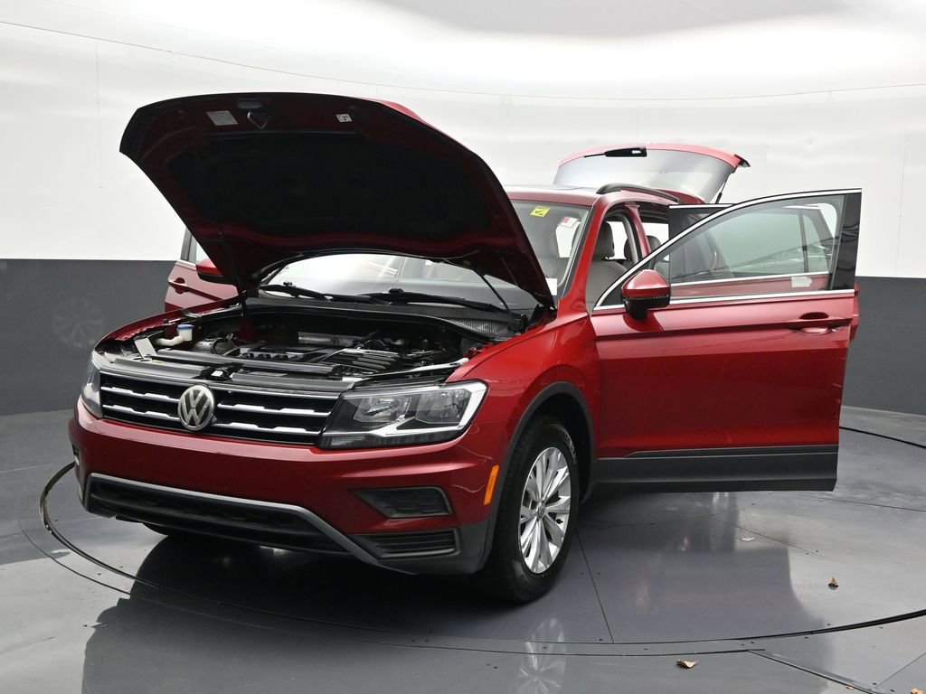 Used 2019 Volkswagen Tiguan SE w/ Panoramic Sunroof Package FWD image 34
