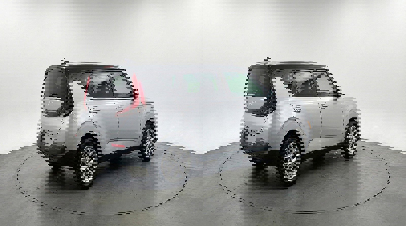 Used 2025 Kia Soul LX w/ LX Technology Package image 7