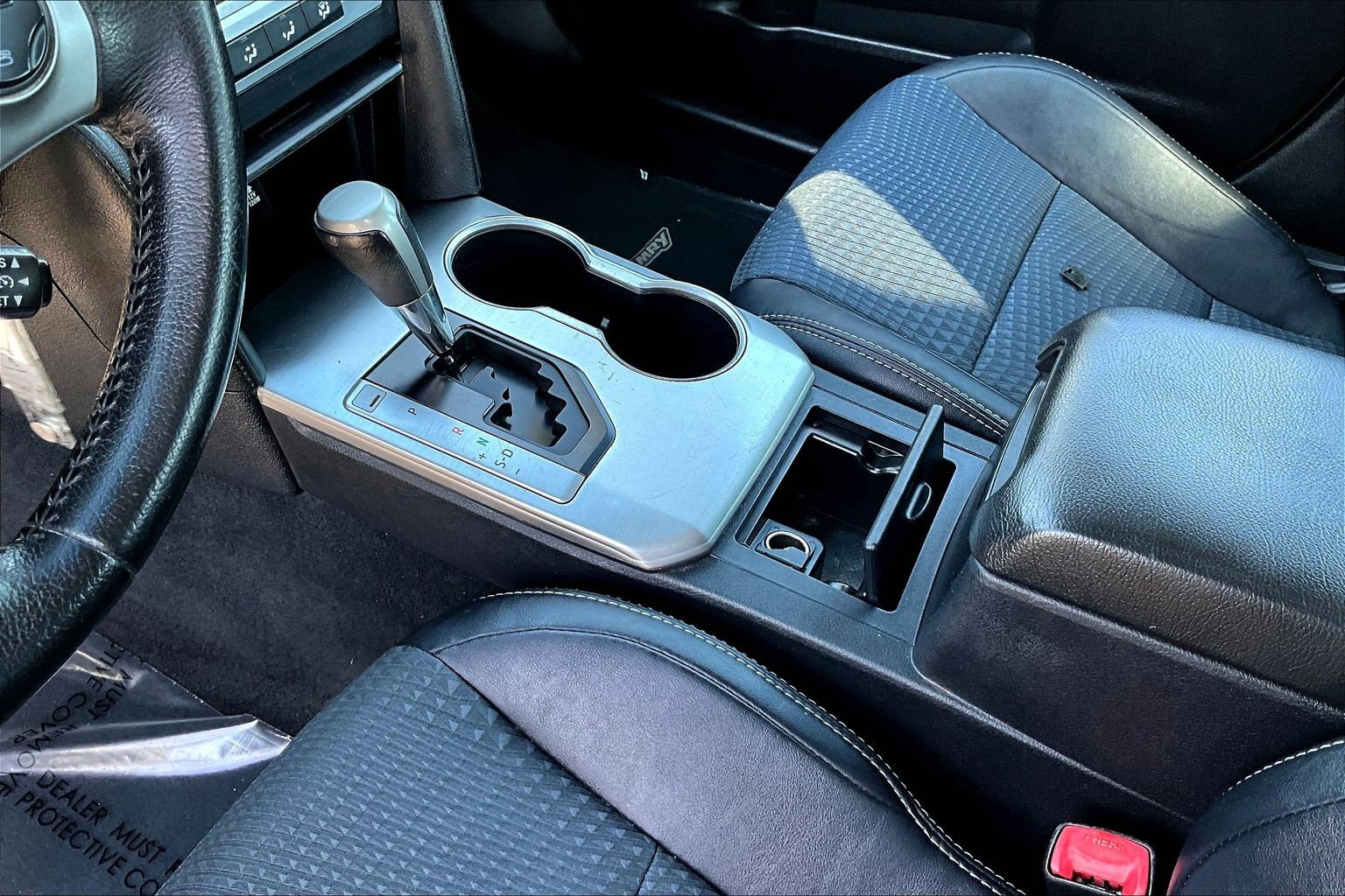 Used 2013 Toyota Camry SE FWD image 14
