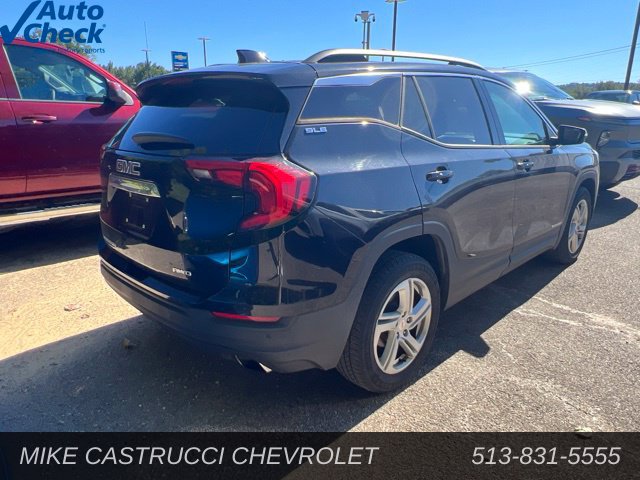 Used 2018 GMC Terrain SLE w/ Driver Convenience Package AWD/4WD image 3