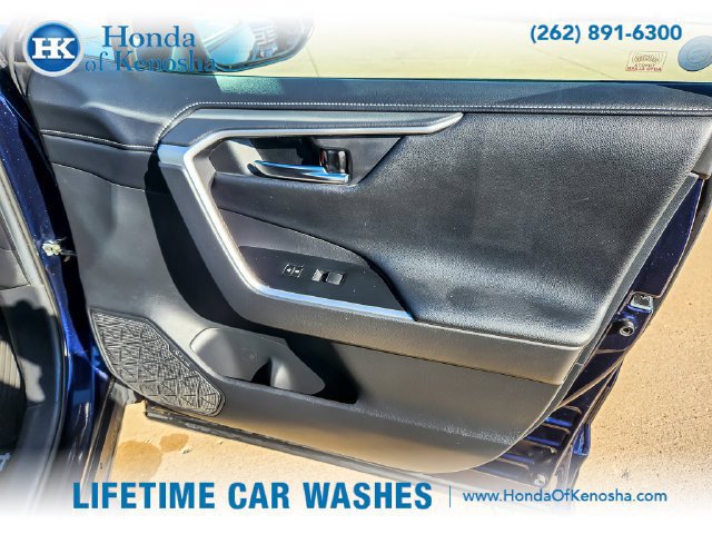 Used 2019 Toyota RAV4 Limited w/ Cold Weather Package AWD/4WD image 19
