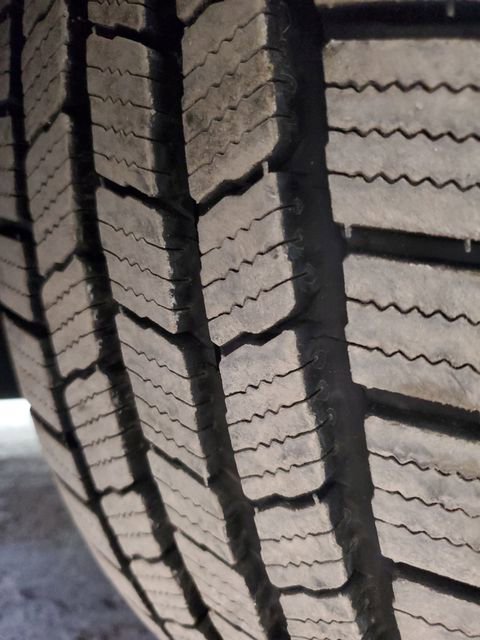 Used 2010 Ford Escape 2WD Hybrid image 29