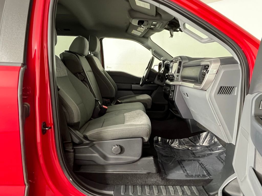 Used 2023 Ford F150 XLT w/ Trailer Tow Package image 17