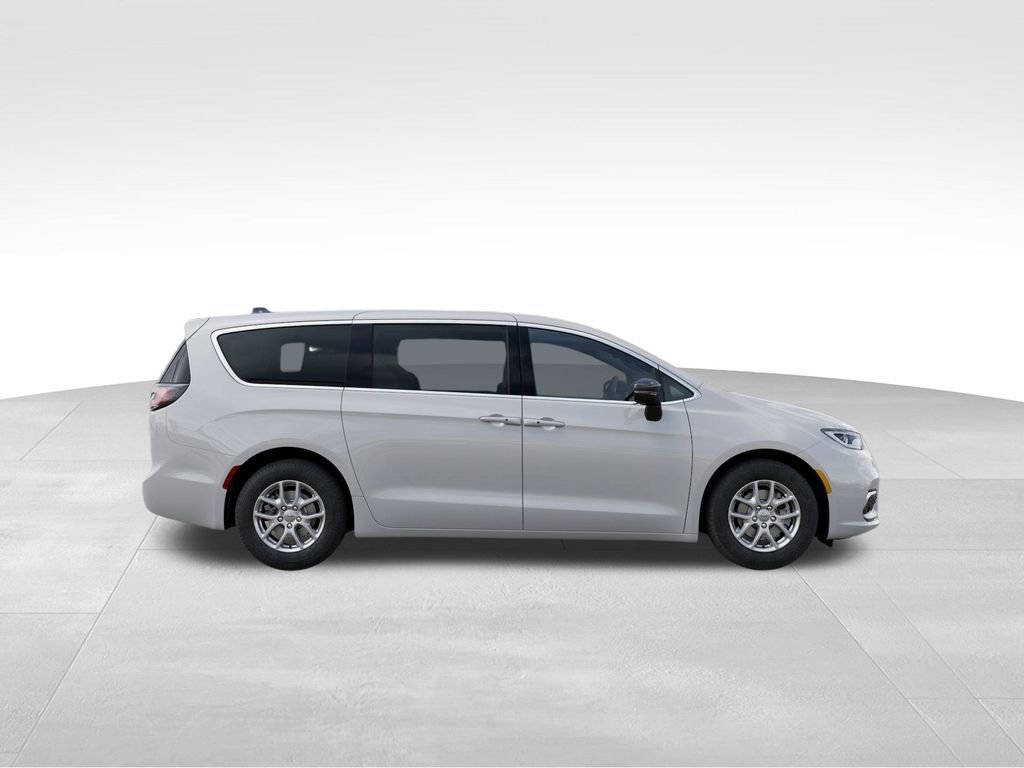 New 2026 Chrysler Pacifica Select FWD image 22
