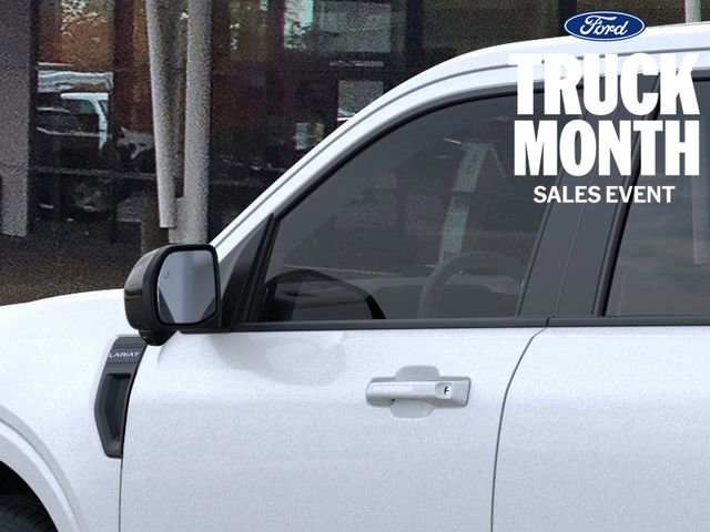 New 2025 Ford Maverick Lariat w/ Black Appearance Package image 21